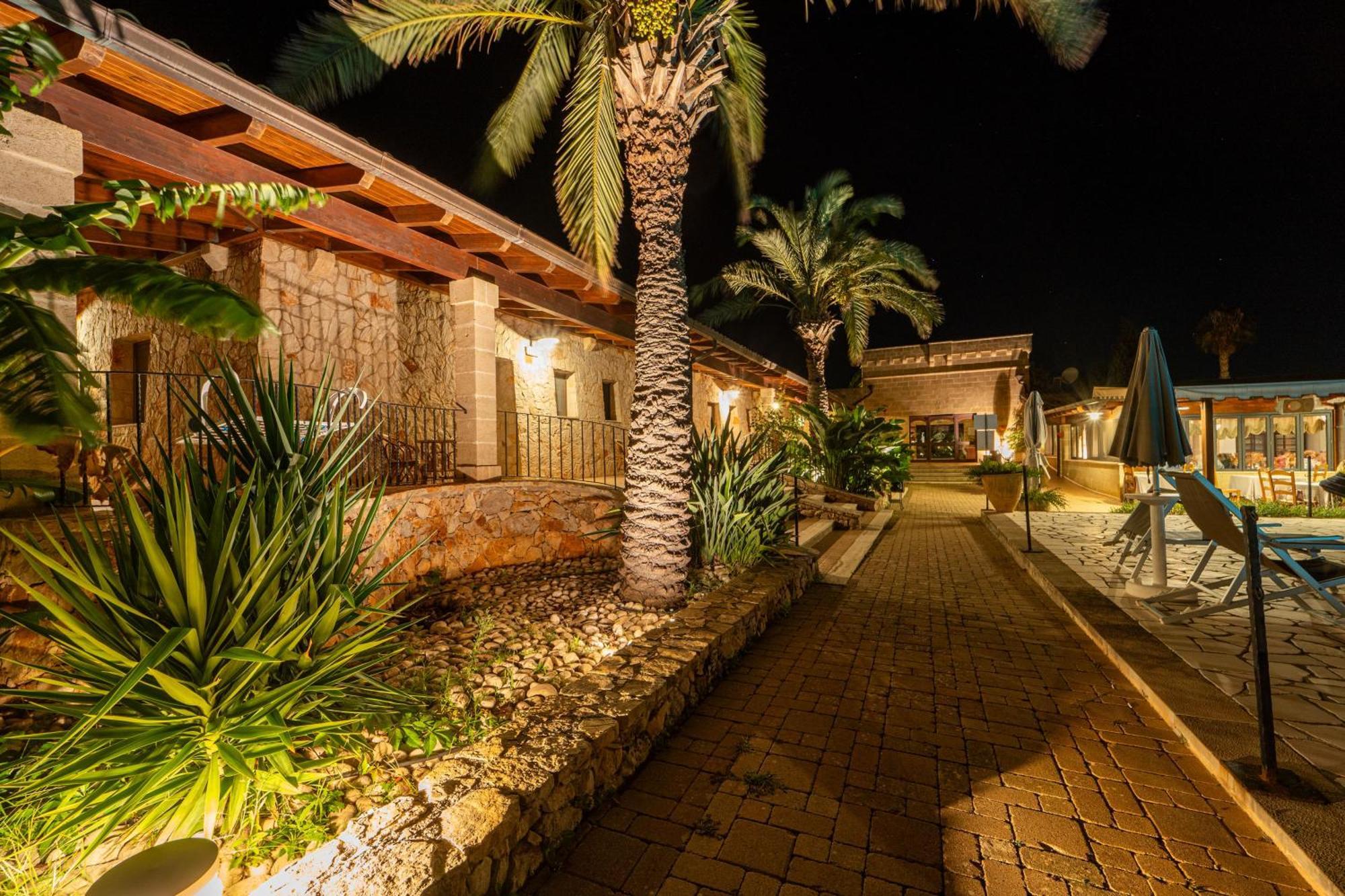 Hotel Masseria Le Pajare Presicce Exterior photo